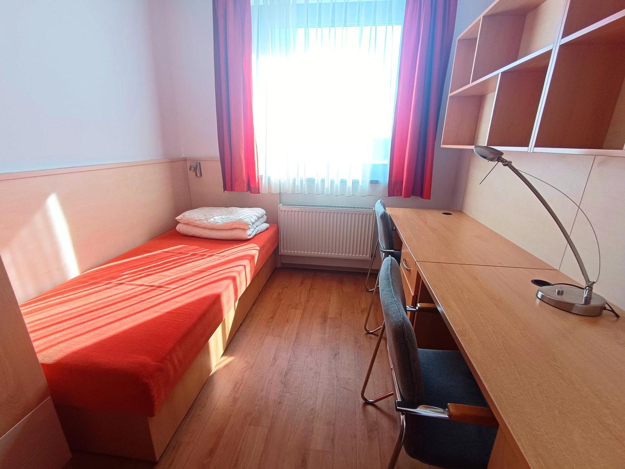 Famulus Kollegium Hostel Gyor Luaran gambar