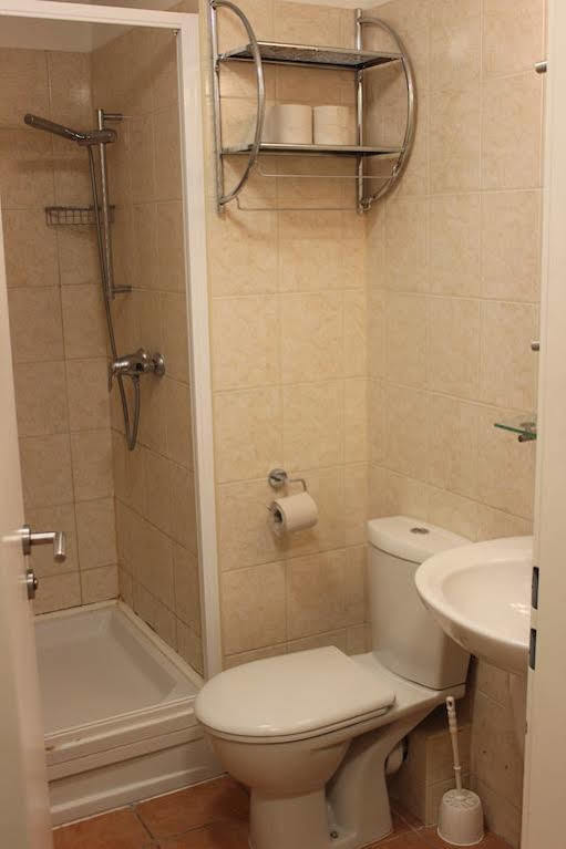 Famulus Kollegium Hostel Gyor Luaran gambar